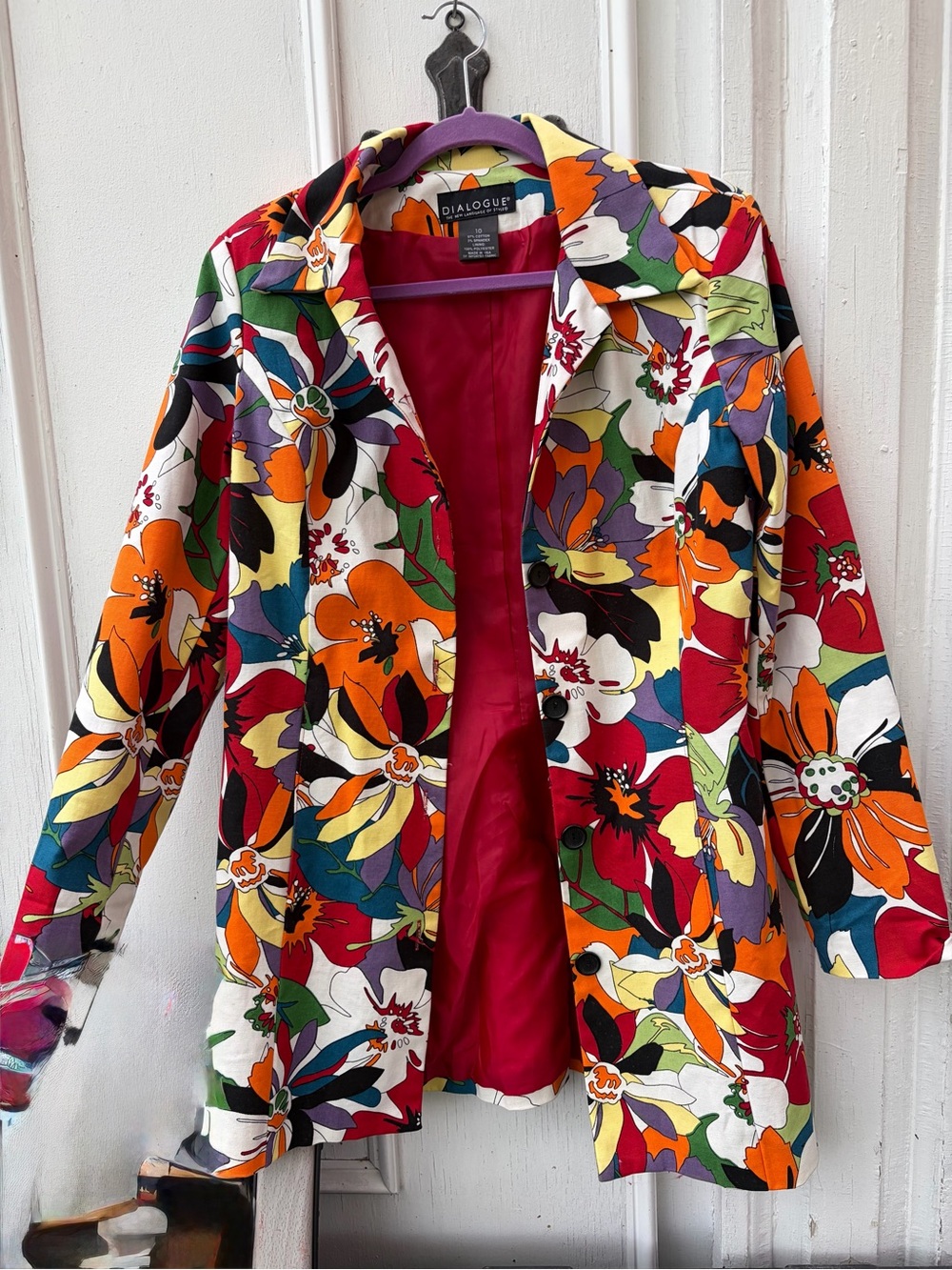 Dialogue Med. Bold Multicolor Floral Blazer with Red Lining. NEW